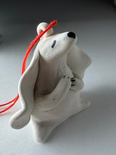 Ladda upp bild till gallerivisning, Litet porslinshänge 1