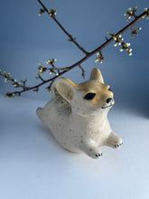 Load image into Gallery viewer, Hoppvalp 8