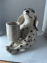 Ladda upp bild till gallerivisning, Polkadjur med kopp